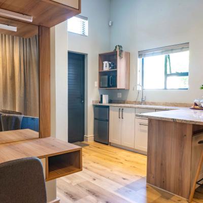 Luxury Accommodation In Walmer Retreat On Main